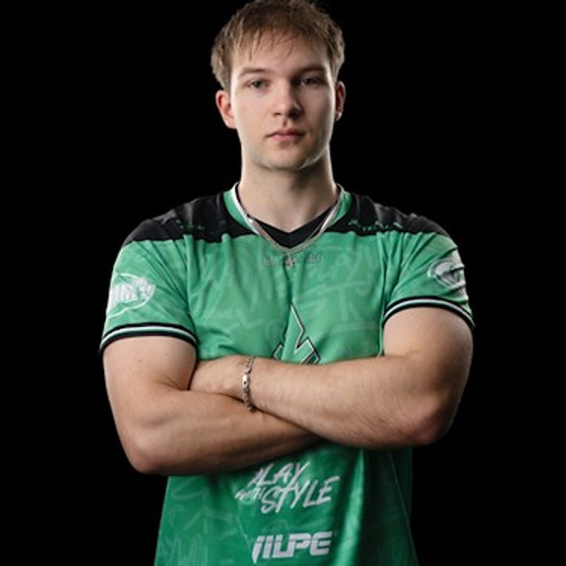 8Juho8
